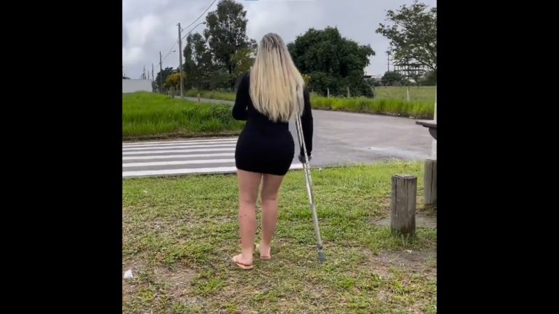 Caminhoneira catarinense publica v&iacute;deo caminhando pela primeira vez desde o acidente – Foto: Reprodu&ccedil;&atilde;o/Internet/ND