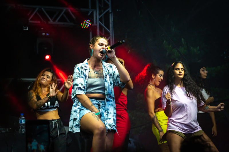 Andressa Versa &eacute; compositora, arte educadora, produtora cultural, estrategista musical e mestre na arte do freestyle – Foto: Bruno Napoleao Gilioli