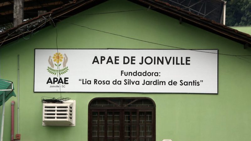 Apae de Joinville realiza campanha para aquisi&ccedil;&atilde;o de material escolar aos alunos de baixa renda.- Foto: Apae