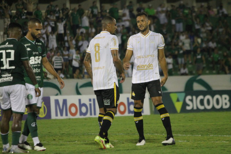 Arilson e Rodrigo durante jogo em Campinas – Foto: Foto: Celso da Luz – Assessoria do Crici&uacute;ma EC