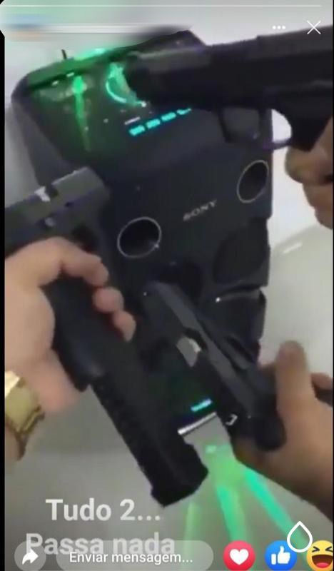 Policiais apreenderam armas e drogas no local de confronto – Foto: Pol&iacute;cia Militar Cambori&uacute;/Divulga&ccedil;&atilde;o