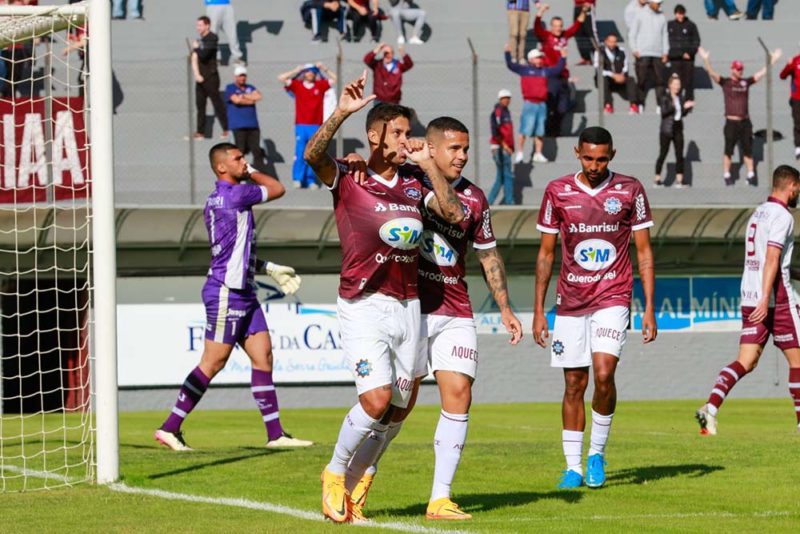 Diogo Sodr&eacute; marcou o &uacute;nico gol na vit&oacute;ria do Caxias sobre o Juventus – Foto: Luiz Erbes/S.E.R. Caxias