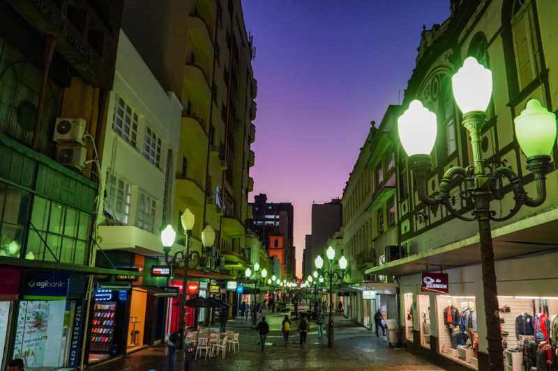 Projeto que reduz papelada nos estabelecimentos comerciais t&ecirc;m resist&ecirc;ncia na C&acirc;mara de Florian&oacute;polis – Foto: RICARDO WOLFFENBUTTEL/ND