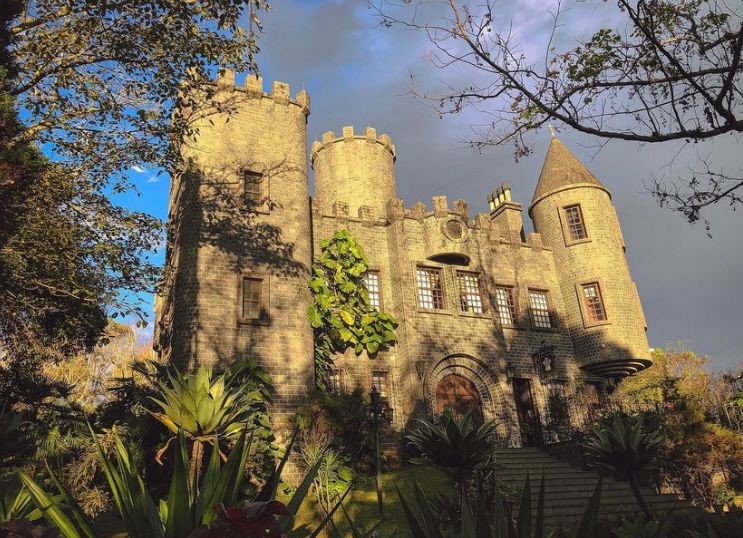 O Castelo Britânico levou oito anos para ser construído, de 1998 a 2006 - Castelo Britânico/Divulgação (5)