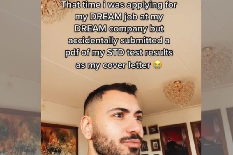 Sem querer, o jovem acabou enviando exames de DST em vez do curr&iacute;culo – Foto: Internet/Reprodu&ccedil;&atilde;o