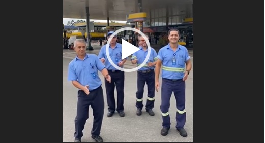 frentistas fazem dancinha em posto de gasolina de joinville