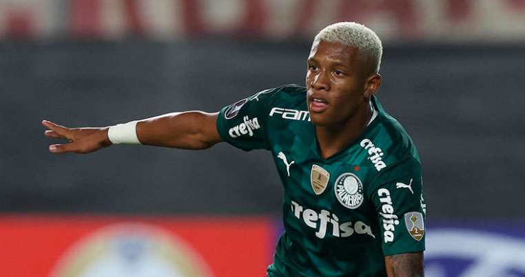 3 – Danilo, volante do Palmeiras, é o terceiro atleta mais valioso da Libertadores. Ele tem valor de mercado de 18 milhões de euros (R$ 95,1 milhões). – Foto: Palmeiras/Divulgação