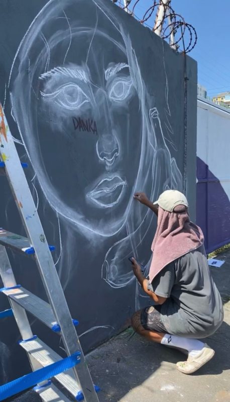 Pintor que percorreu o Mundo com sua arte autodidata e peculiar, prazer Danka Umbert