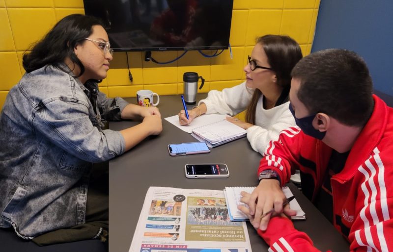 Equipe do ND+ entrevistou Mandah, a vencedora do Canta+ – Foto: Lara Hinkel/ND