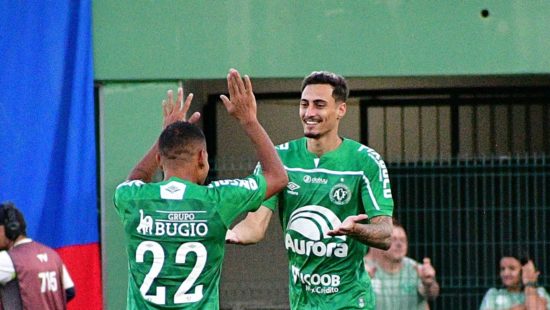 Foguinho faz dois gols em dois jogos pela Chapecoense - NSC Total