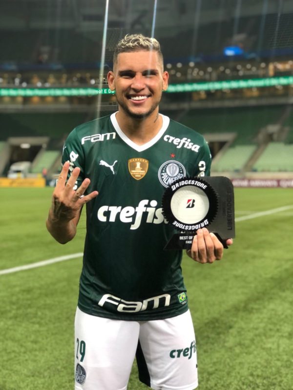 Centroavante Rafael Navarro marca quatro no atropelo do Palmeiras – Foto: Palmeiras SE/Divulga&ccedil;&atilde;o