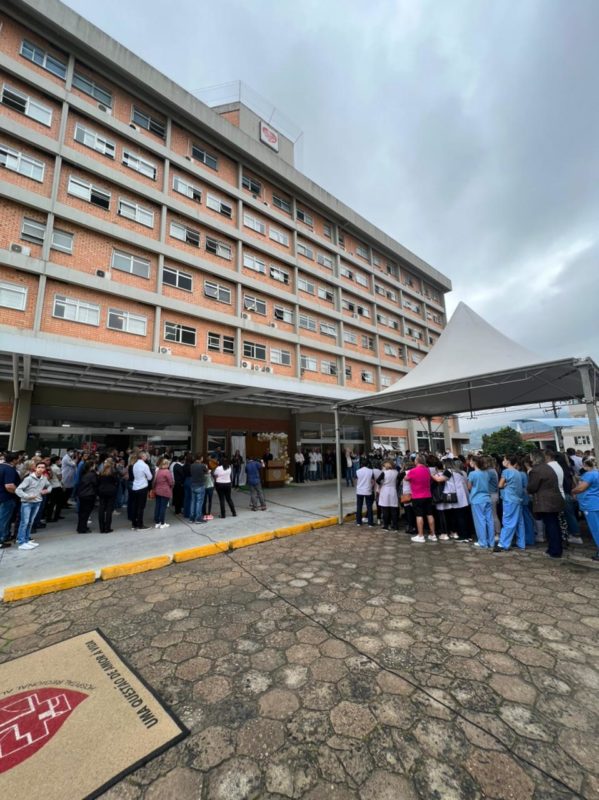 Durante o evento a dire&ccedil;&atilde;o informou que 339 funcion&aacute;rios ficaram contaminados durante o per&iacute;odo da pandemia. &nbsp; – Foto: Gabriela Szenczuk/ND