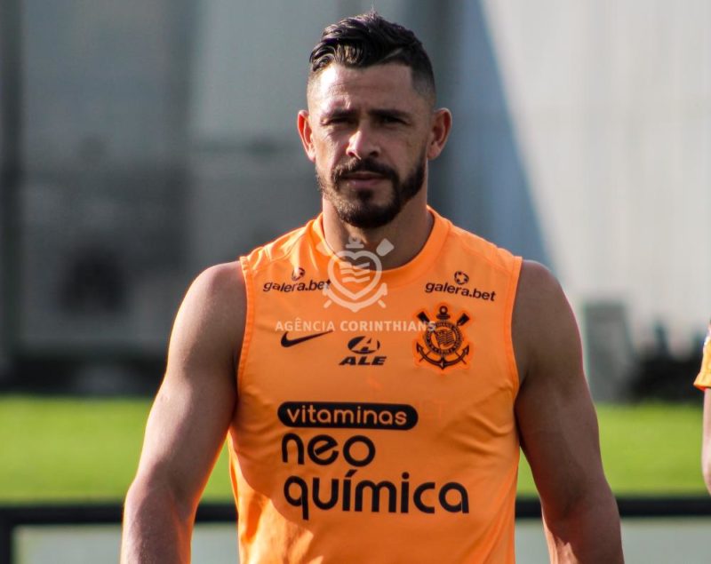 Giuliano deve ser uma das novidades do Tim&atilde;o contra o Ava&iacute; – Foto: Felipe Szpak/Ag&ecirc;ncia Corinthians