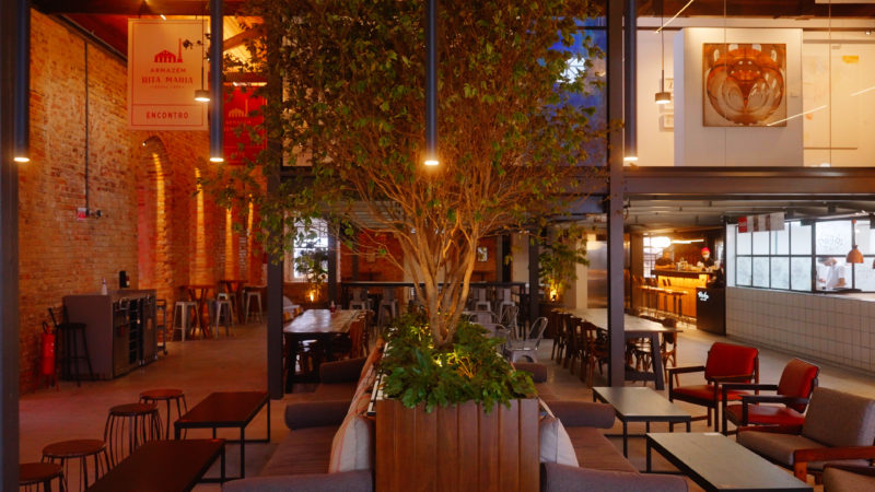 Da comida de boteco a cozinhas como a italiana, japonesa, argentina e francesa, o Armaz&eacute;m re&uacute;ne ainda cervejarias, sorveteria artesanal, cafeterias, entre outros estabelecimentos – Foto: Heitor Pergher/Especial para o ND