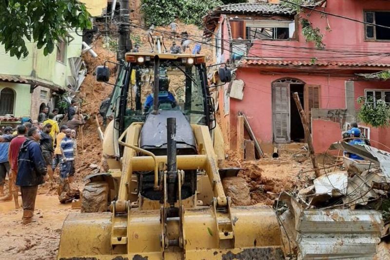 V&iacute;timas de soterramento e de enchentes j&aacute; chegam a 18 no Rio – Foto: Prefeitura de Angra dos Reis/Divulga&ccedil;&atilde;o/ND