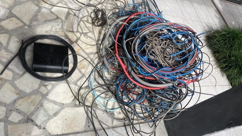 Pol&iacute;cia encontra quase 1 tonelada de fios furtados durante opera&ccedil;&atilde;o em Palho&ccedil;a – Foto: Divulga&ccedil;&atilde;o/Prefeitura de Palho&ccedil;a/ND