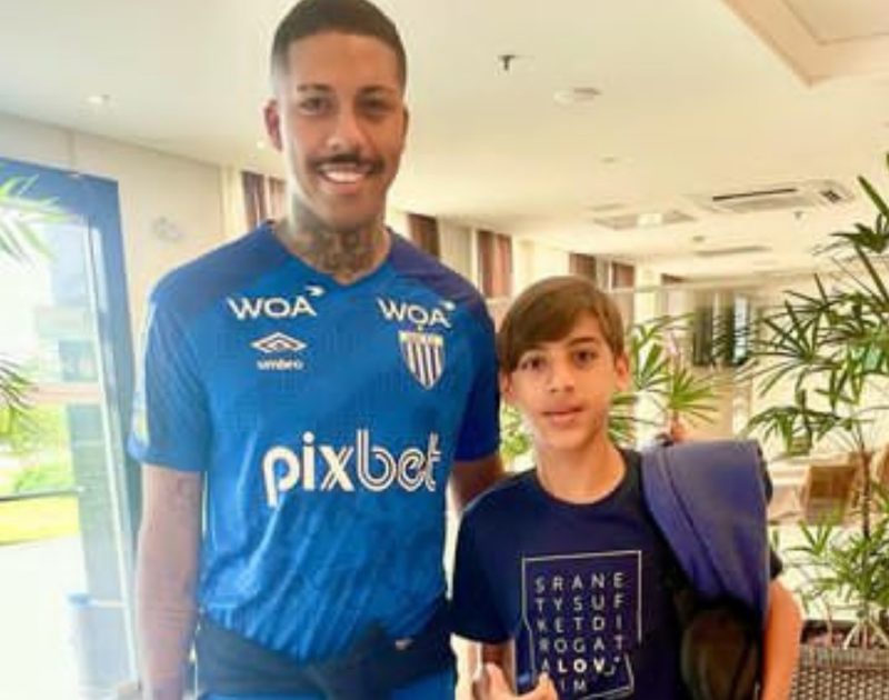 Jean Pyerre já aparece com camisa do Avaí