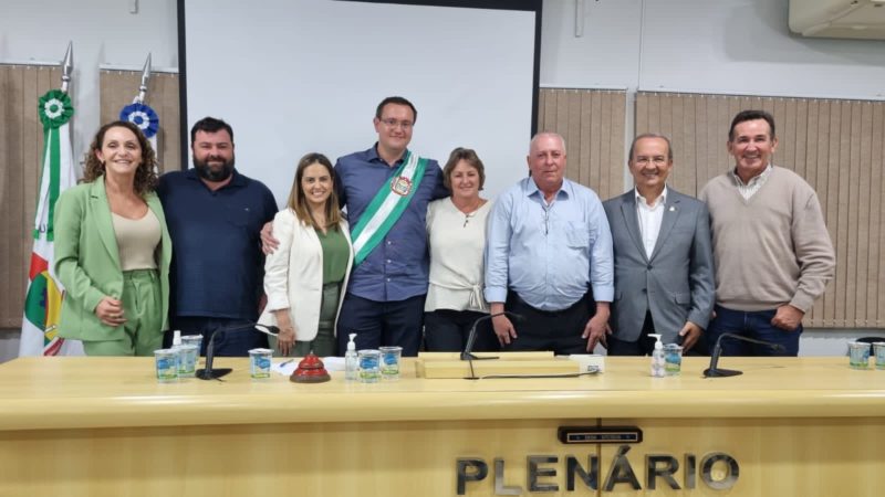 Prefeito de Pouso Redondo, Oscar Gutz, renunciou ao mandato para concorrer a deputado estadual – Foto: Divulga&ccedil;&atilde;o/ND