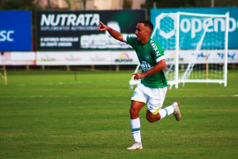 Lima viveu grandes momentos na base da Chapecoense – Foto: Rafael Bressan/Chapecoense/ND