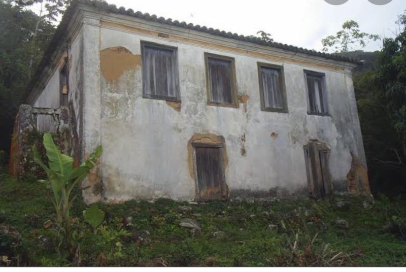 Casarão tem características exclusivas: telhas confeccionadas nas coxas de escravos &#8211; Foto: Arquivo