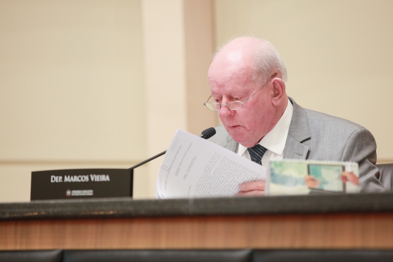 Vieira alegou que cumpria acordo de l&iacute;deres – Foto: AlescPol