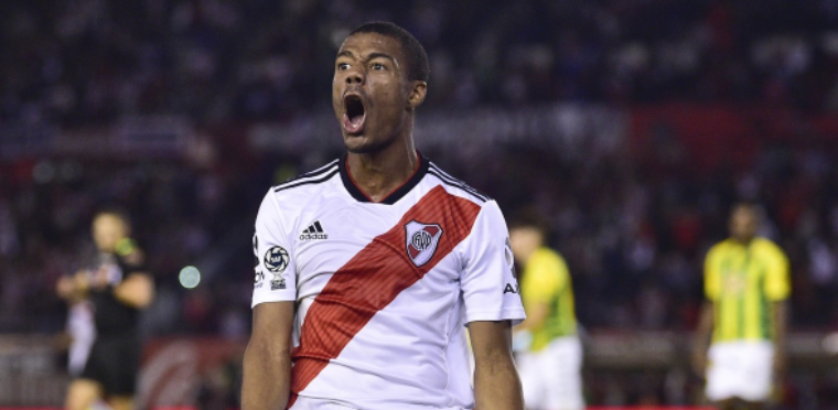 4 – O uruguaio Nicolás de la Cruz, do River Plate, também é avaliado em 16 milhões de euros (R$ 84,6 milhões). – Foto: River Plate/Divulgação