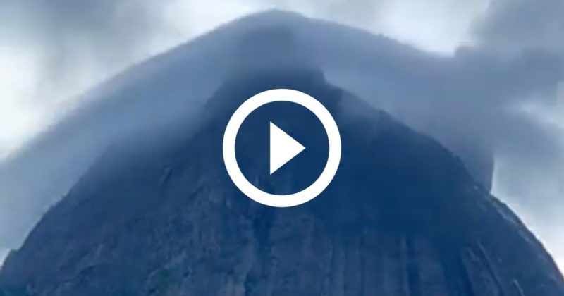 Nuvens lenticulares se formam como bon&eacute;s, normalmente cobrindo montanhas – Foto: Reprodu&ccedil;&atilde;o