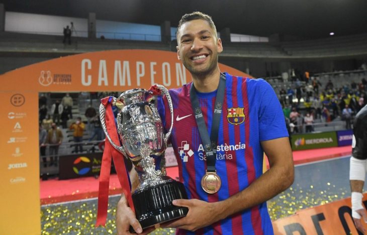 Melhor jogador de futsal do mundo é chapecoense: Parabéns, Ferrão!