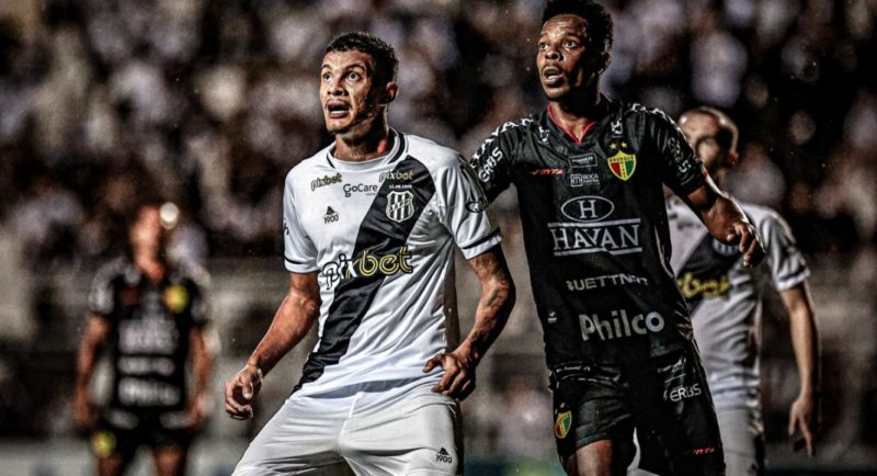 Brusque &eacute; derrotado por 2 a 0 pela Ponte Preta, em Campinas – Foto: Lucas Almeida/L17 Comunica&ccedil;&atilde;o/Divulga&ccedil;&atilde;o/ND