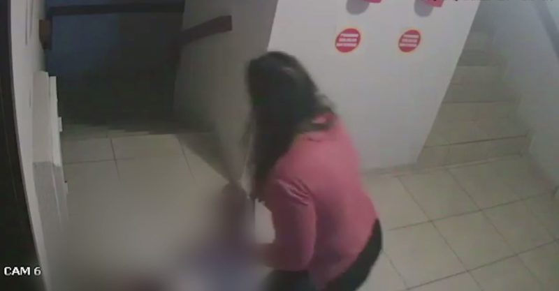 suspeita esfaquear marido dentro de apartamento – Foto: Reprodu&ccedil;&atilde;o