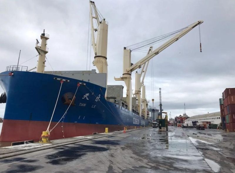 Portos de Itajaí e Navegantes tem o canal de acesso fechado por conta de mau tempo – Foto: Coseg/SPI/Divulgação/ND