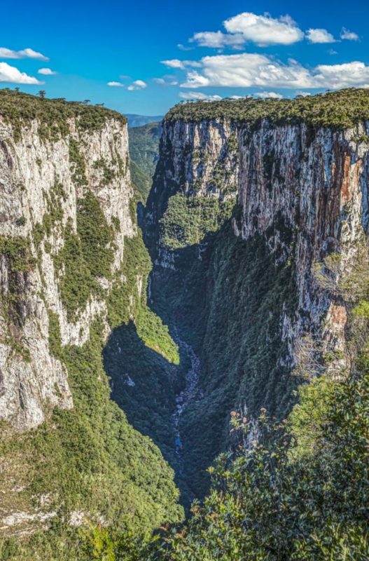 Cânion Itaimbezinho tem seis quilômetros de extensão rochosa – Foto: Sander Trento/Secretaria de Turismo de Praia Grande/Divulgação