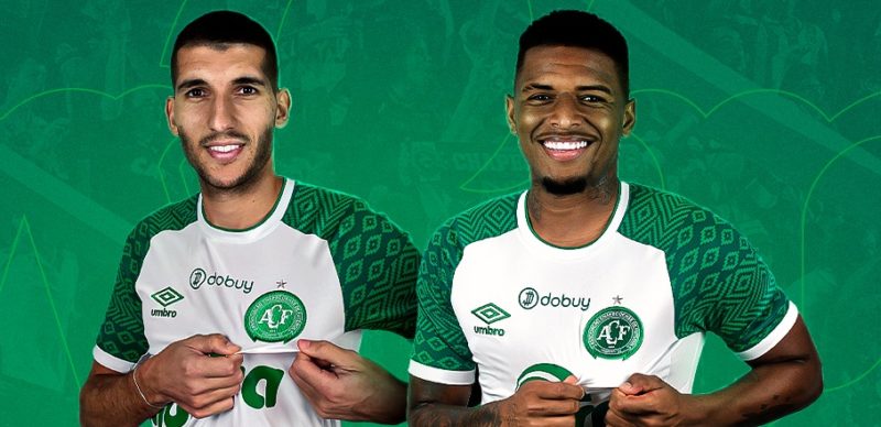 Chapecoense apresenta mais dois reforços
