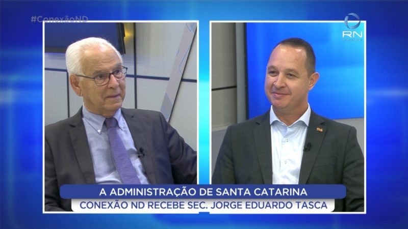 Moacir Pereira entrevista o secretário de Estado da Administração, Jorge Eduardo Tasca, no Conexão ND; série de mudanças no governo é a pauta do programa – Foto: NDTV/Reprodução