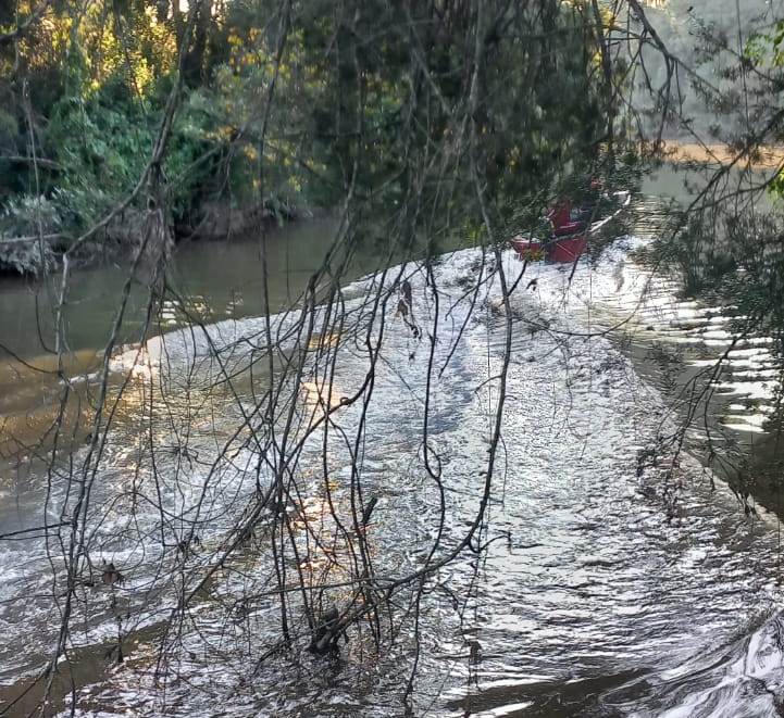 Homem de 34 anos se afogou no Rio Tributo, em Correia Pinto – Foto: BBM/Divulga&ccedil;&atilde;o/ND