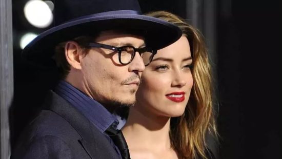 Johnny Depp termina namoro com advogada britânica - 04/11/2022 -  Celebridades - F5