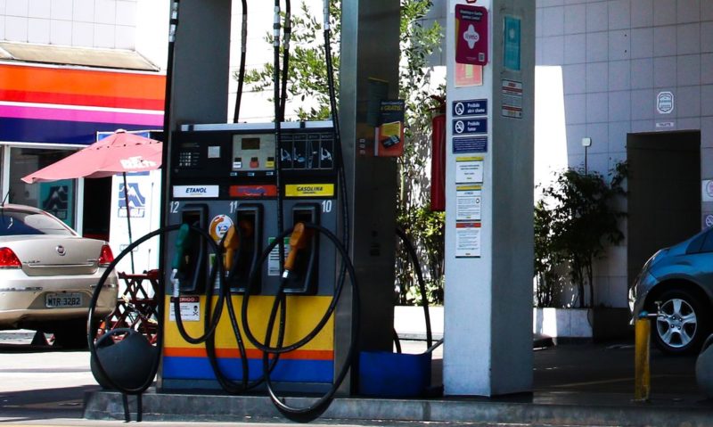 Gasolina vem tendo alta elevada em todos os Estados brasileiros – Foto: Rovena Rosa/Agência Brasil/Divulgação/ND