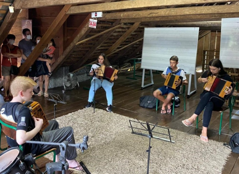 O projeto &eacute; realizado em parceria com o Instituto Renato Borghetti – Foto: Prefeitura Municipal de Blumenau