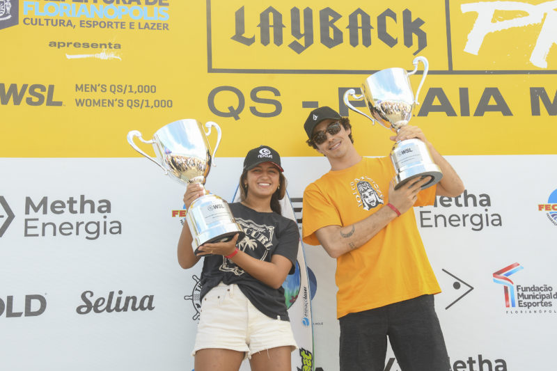Sophia Medina e Yago Dora foram os campe&otilde;es sul-americanos 2021 da WSL Latin America – Foto: MARCIO DAVID/ND