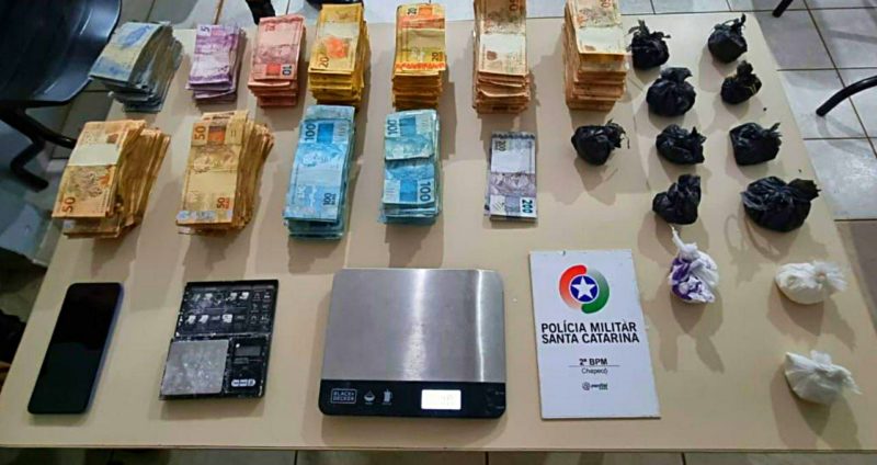 Um suspeito de 28 anos foi preso pela Pol&iacute;cia Civil &mdash; Foto: Pol&iacute;cia Militar/ND