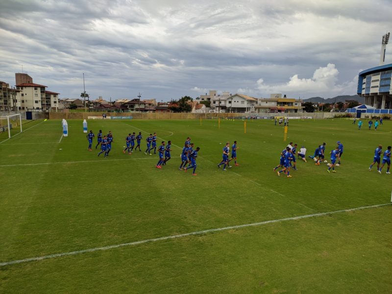 Ava&iacute; treinou na manh&atilde; desta sexta-feira visando o duelo contra o Am&eacute;rica-MG – Foto: Ian Sell/ND