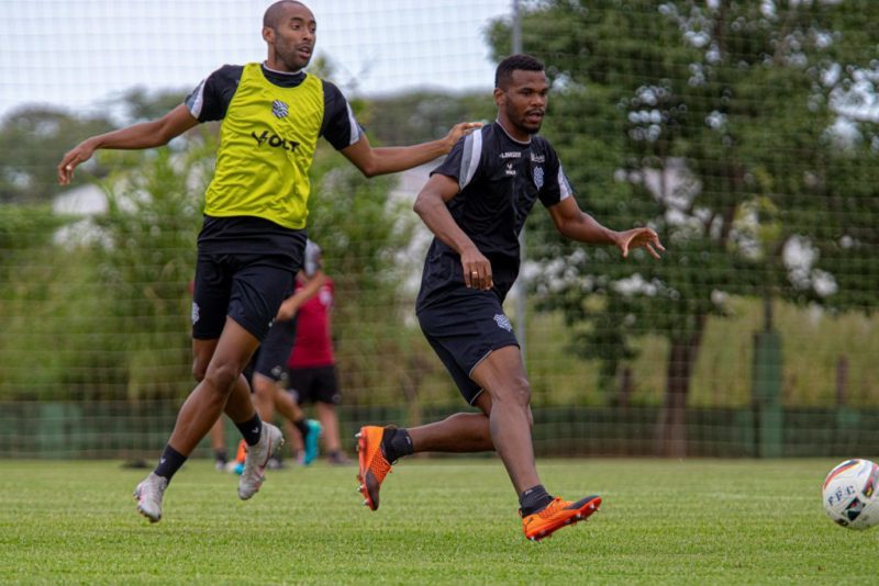 Figueirense treina de olho no Floresta