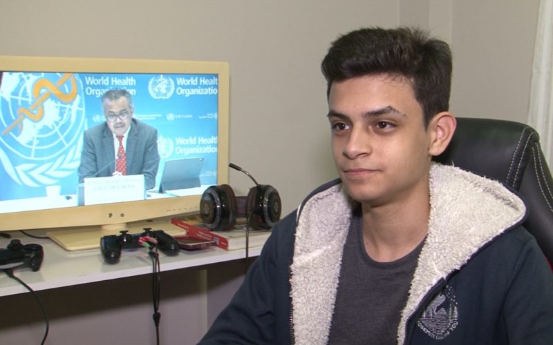 Guilherme Albuquerque, de 16 anos, votar&aacute; pela primeira vez em 2022 e est&aacute; estudando os candidatos e suas propostas. – Foto: Arvito Concato/NDVTV Chapec&oacute;/Reprodu&ccedil;&atilde;o