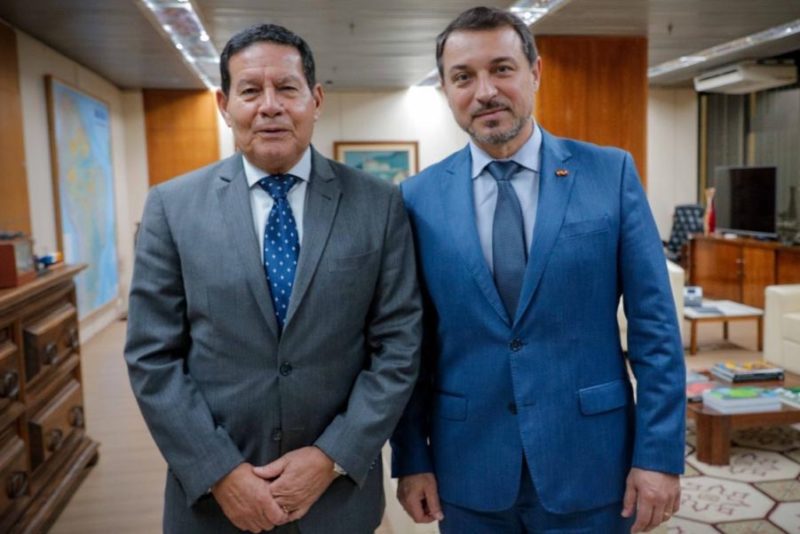 Vice-presidente Hamilton Mourão e governador Carlos Moisés – Foto: Divulgação/ND