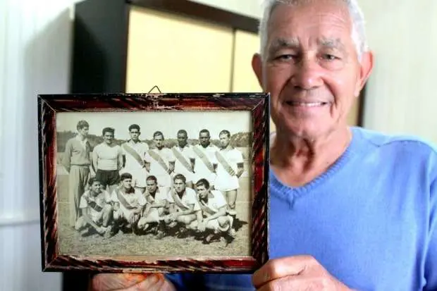 Flazio era frequentemente encontrado, em Crici&uacute;ma, contando hist&oacute;rias das quais se orgulhava muito. – Foto: Divulga&ccedil;&atilde;o