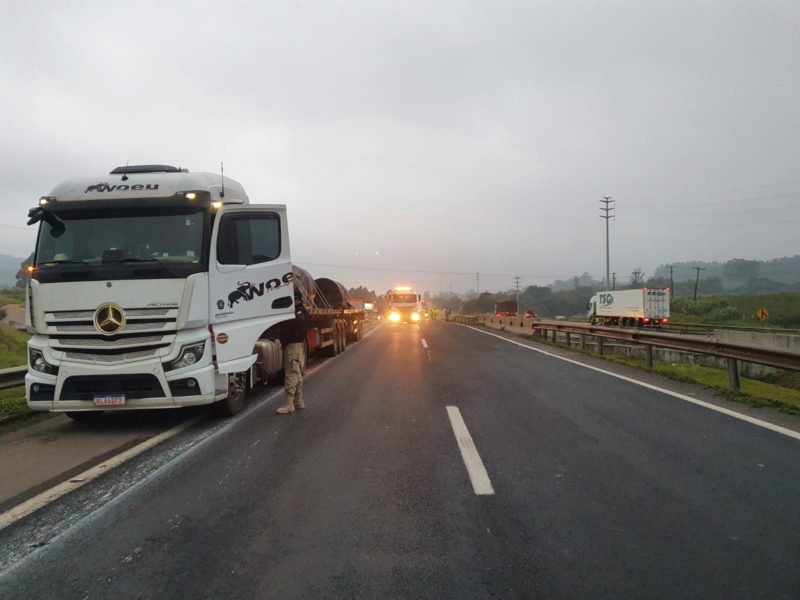 Colisões ocorreram entre quatro veículos &#8211; Foto: PRF/Divulgação/ND