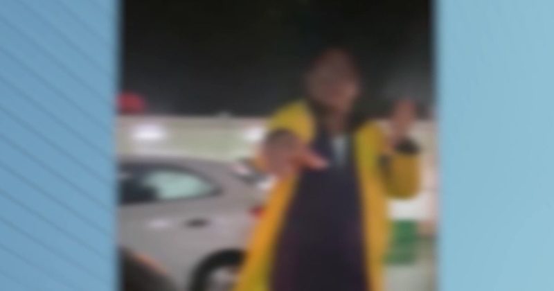 O caso aconteceu neste domingo (29) ap&oacute;s o motorista tentar pagar a travessia e o funcion&aacute;rio alegar n&atilde;o ter o troco suficiente – Foto: Reprodu&ccedil;&atilde;o/ND