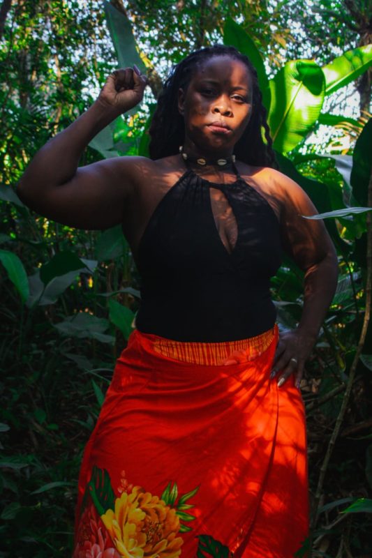 Ana Ven&acirc;ncio &eacute; modelo nas horas vagas, m&atilde;e tempo integral e vigilante aos fins de semana – Foto: Arquivo pessoal/ND