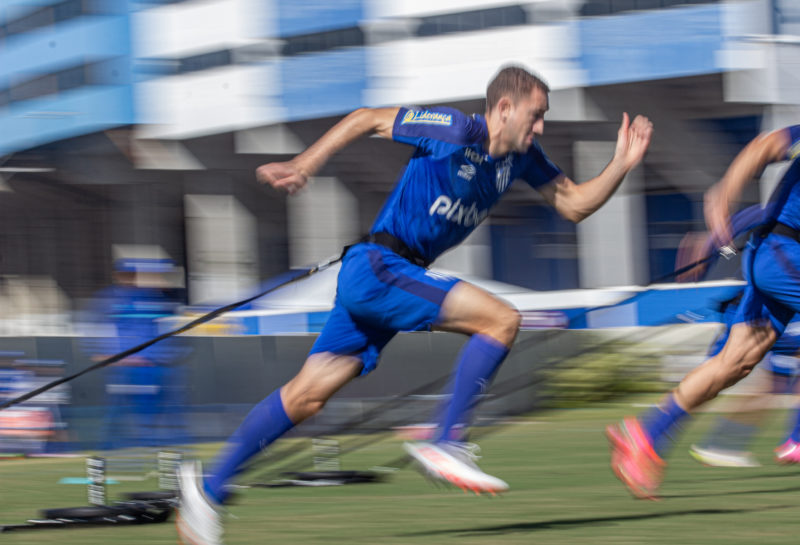 Arthur Chaves, jogador do Avaí, atingiu a marca de 36,8 km/h na partida contra o Atlético-MG