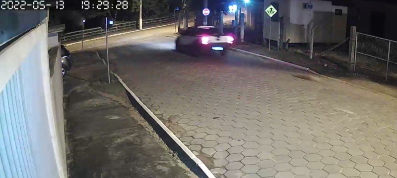 Cão é amarrado e arrastado por carro em SC – Foto: PCSC/Divulgação/ND